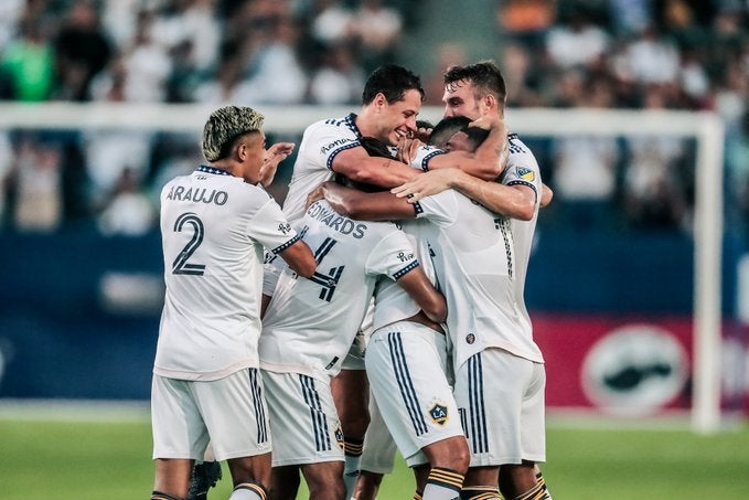 Jugadores de LA Galaxy en festejo