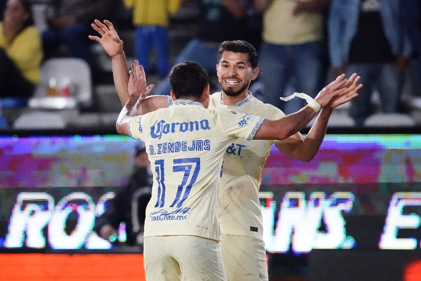 Henry Martín celebrando su gol ante Pachuca