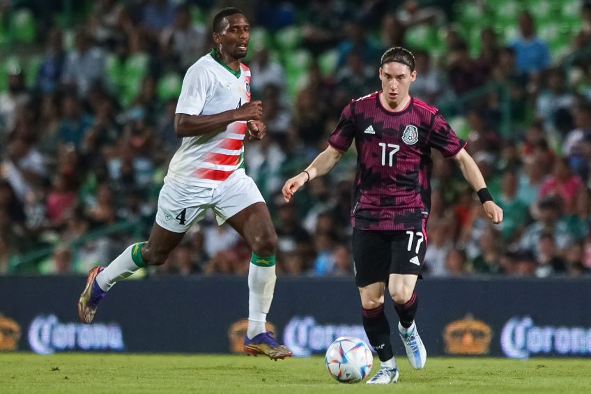 Marcelo Flores en un partido de la Selección Mexicana