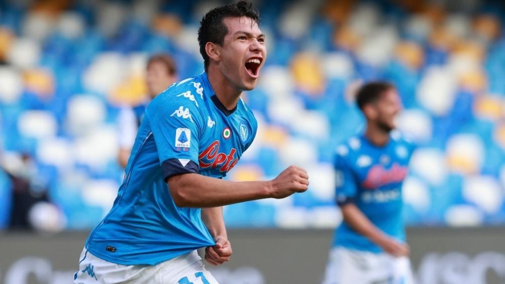 Hirving Lozano, delantero del Napoli de Italia