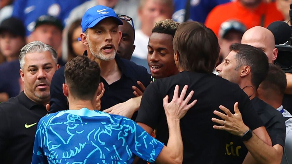 Tuchel y Conte se enfrentaron al terminar el juego