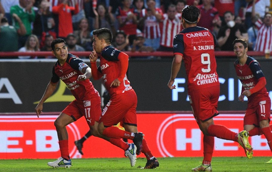 Fernando Beltrán en festejo de su gol