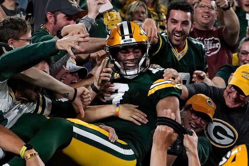 Danny Etling celebra towchdown