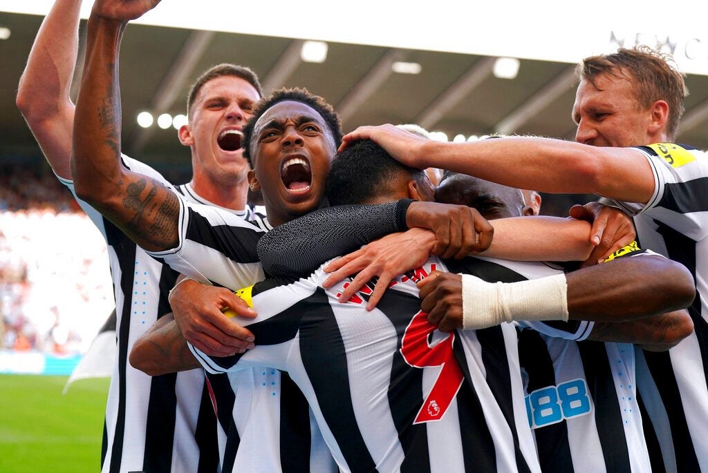 Jugadores del Newcastle en festejo