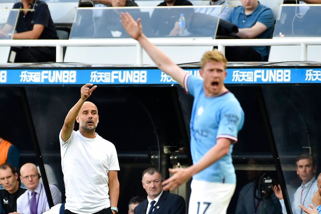 Guardiola y De Bruyne con Manchester City