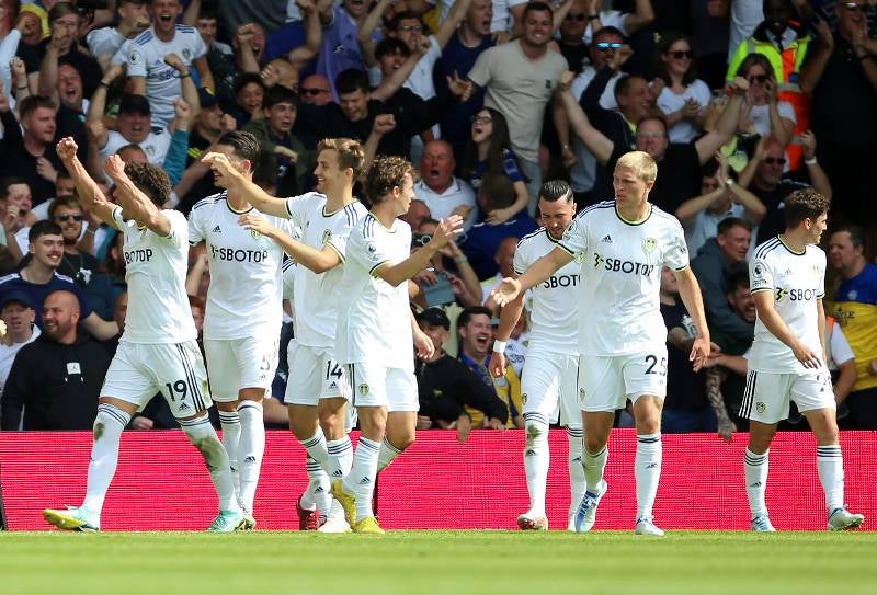 Leeds en festejo de gol 