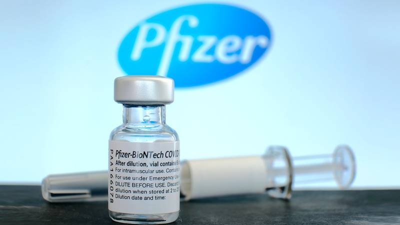 Pfizer añadió protección en su nueva vacuna