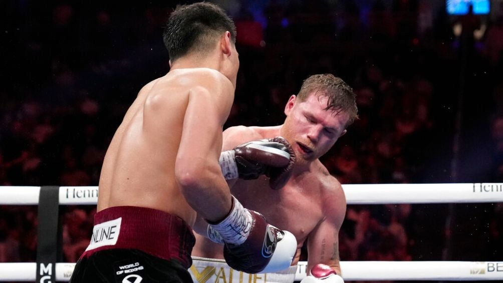 Bivol enfrentó a Canelo en mayo pasado