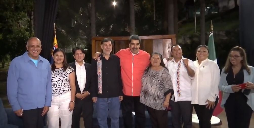 De igual forma saludó a la delegación mexicana presente