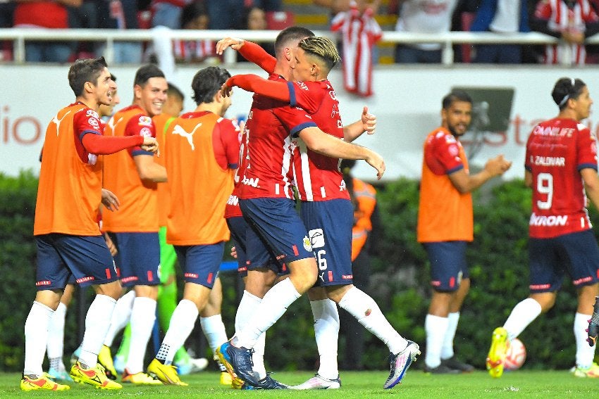 Ormeño celebrando su gol