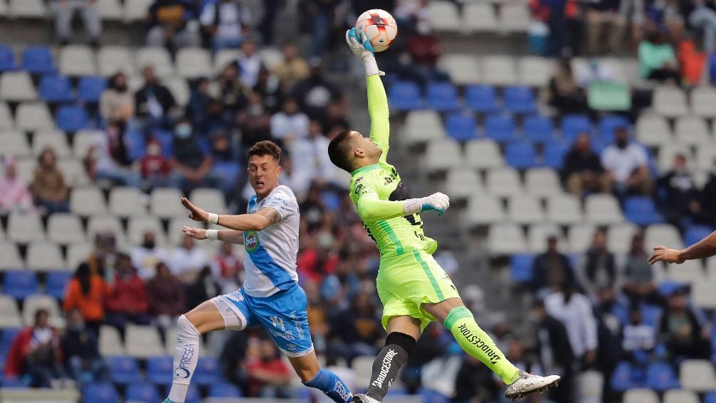 Julio González tiene una lesión muscular