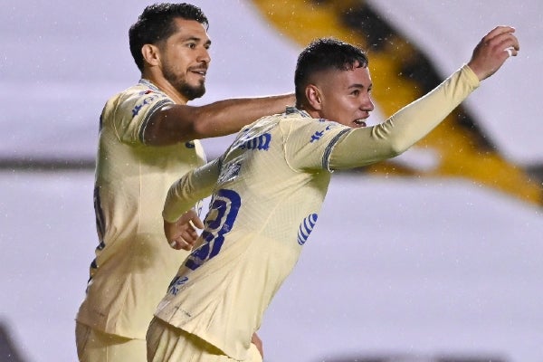 Emilio fue pieza clave en el duelo vs Gallos Blancos