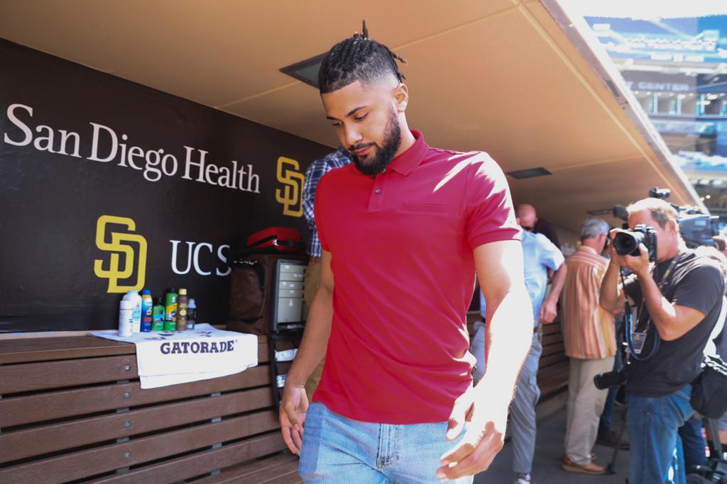 Fernando Tatis Jr después de conferencia 