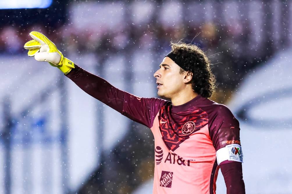 Guillermo Ochoa llegó a 122 porterías invictas