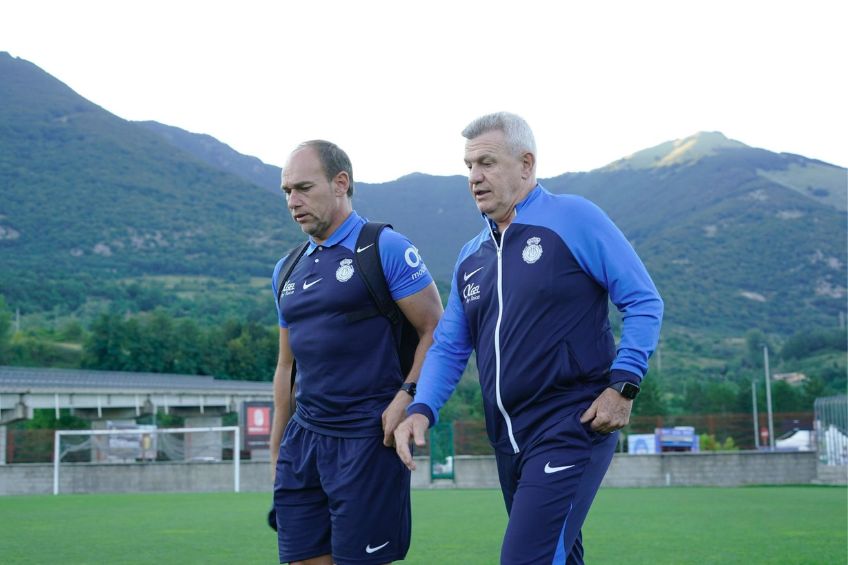 Javier Aguirre previo a un entrenamiento