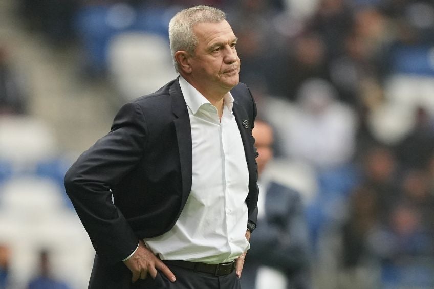 Javier Aguirre durante un partido