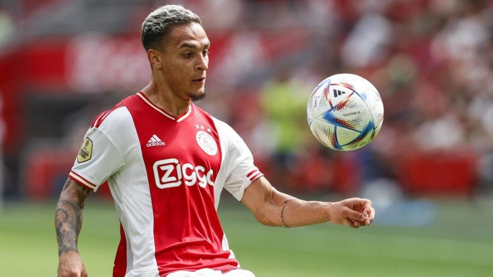 El brasileño está tasado en 100 millones de euros por el Ajax