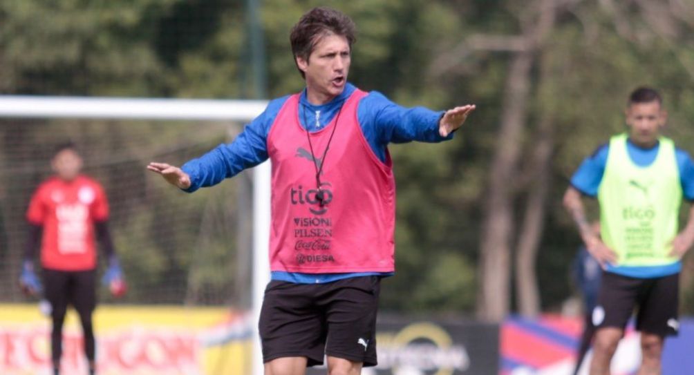 Guillermo Barros Schelotto durante un entrenamiento de Paraguay