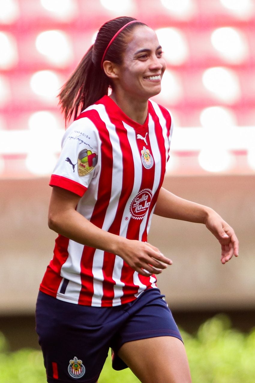 Caro Jaramillo celebrando un gol de Chivas