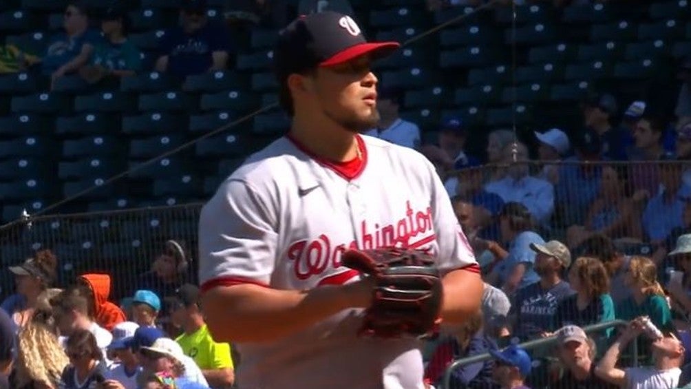 Víctor Arano: Séptimo hold de la temporada para el mexicano en triunfo Nationals ante Mariners