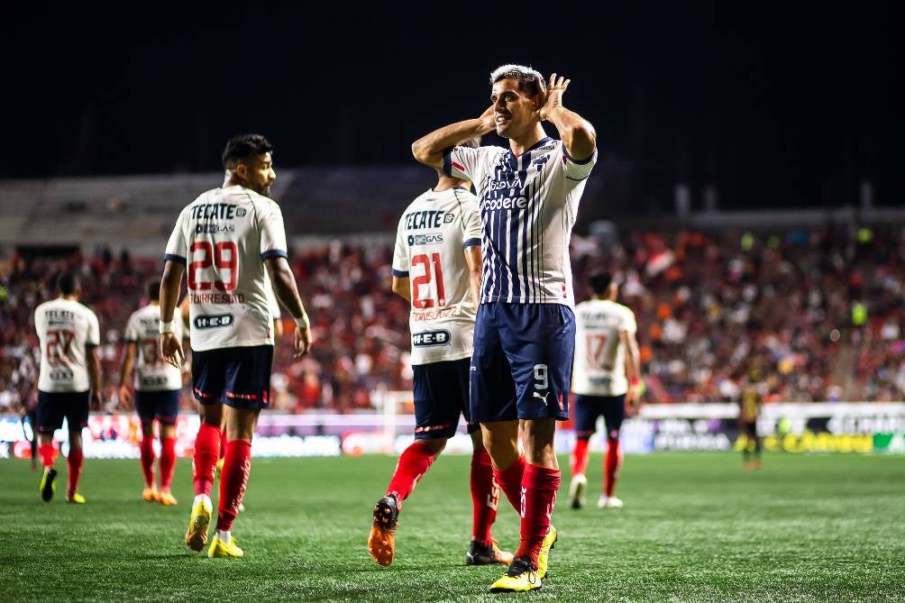 German Berterame celebra un gol