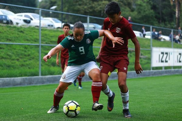 Charlyn Corral con la Selección Mexicana Femenil