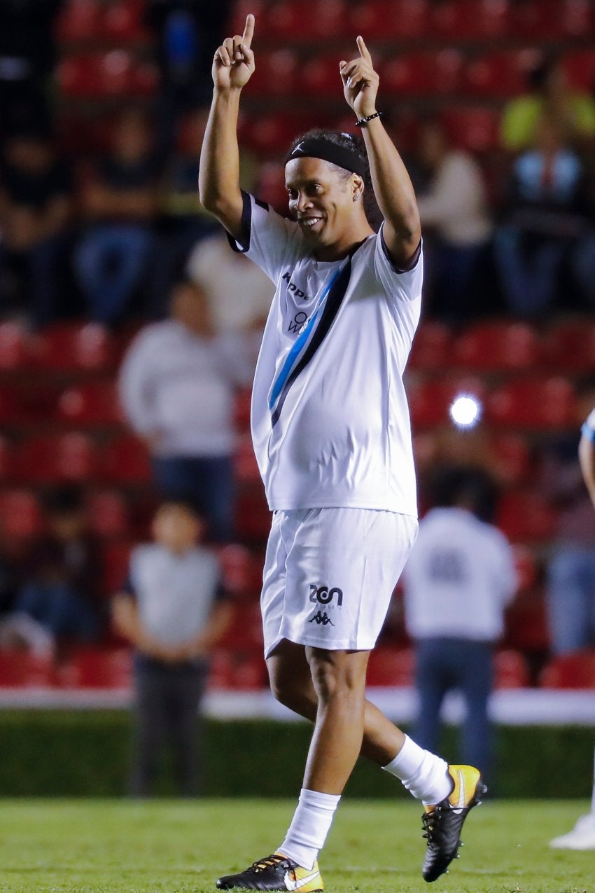 Ronaldinho en un partido de Leyendas en México