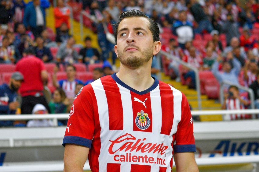 Alan Mozo previo a un partido de Chivas