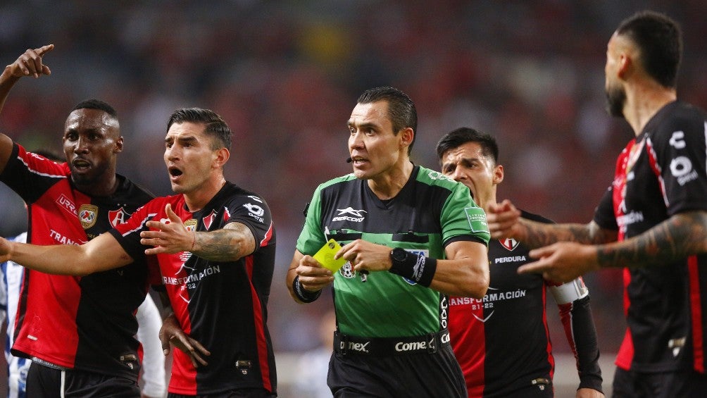 Atlas fue acusado por la afición de ayuda arbitral 