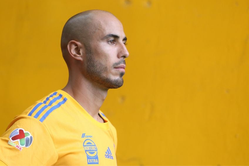 Guido Pizarro previo a un partido de Tigres