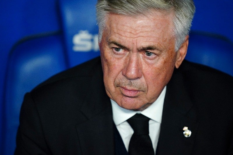 Carlo Ancelotti en el banquillo del Real Madrid