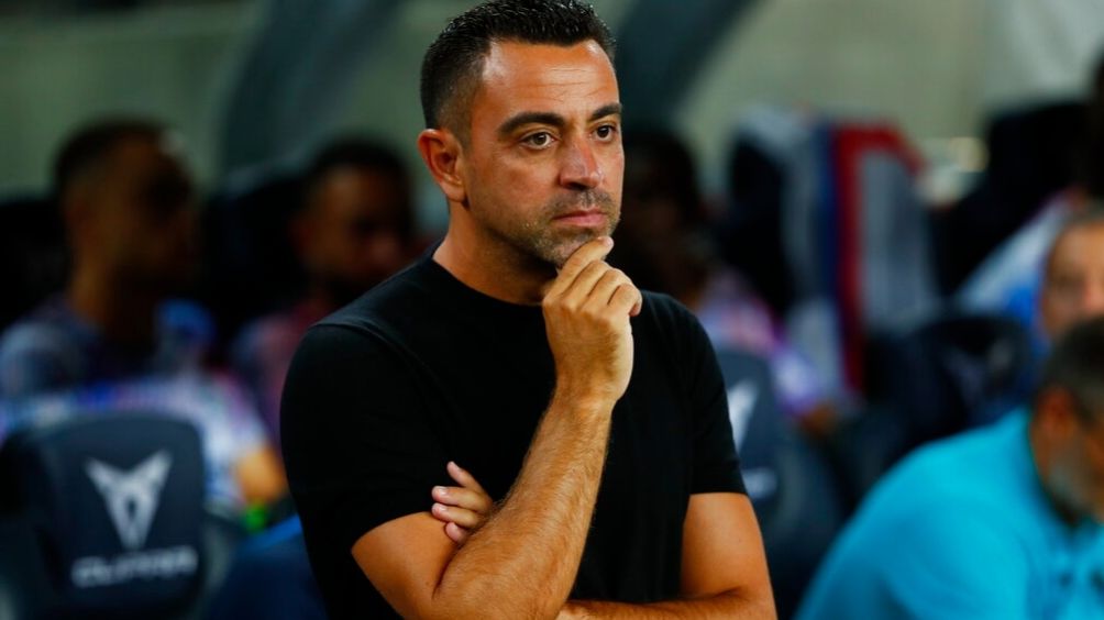 Xavi aceptó que hizo falta un futbolista más 