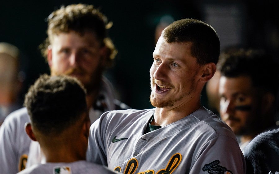 Sean Murphy en el dugout tras grand slam