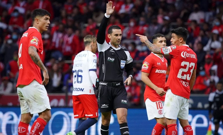 César Arturo anuló gol de Calderón por fuera de lugar