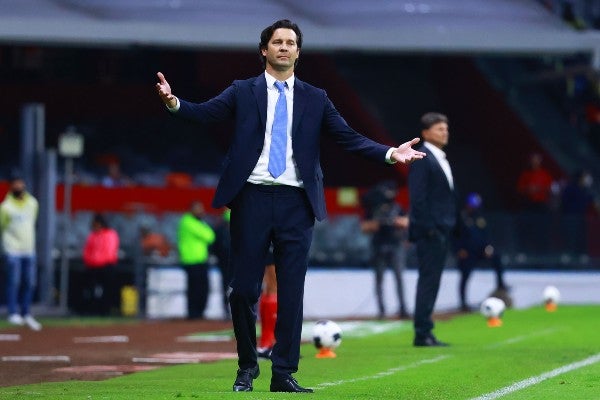 Santiago Solari con América