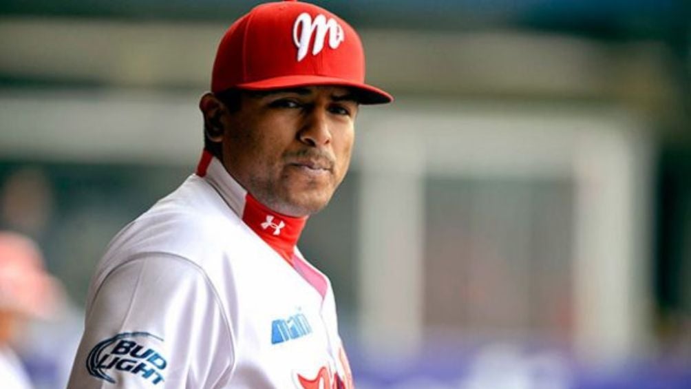 Ojeda fue sancionado por espiar a pitchers