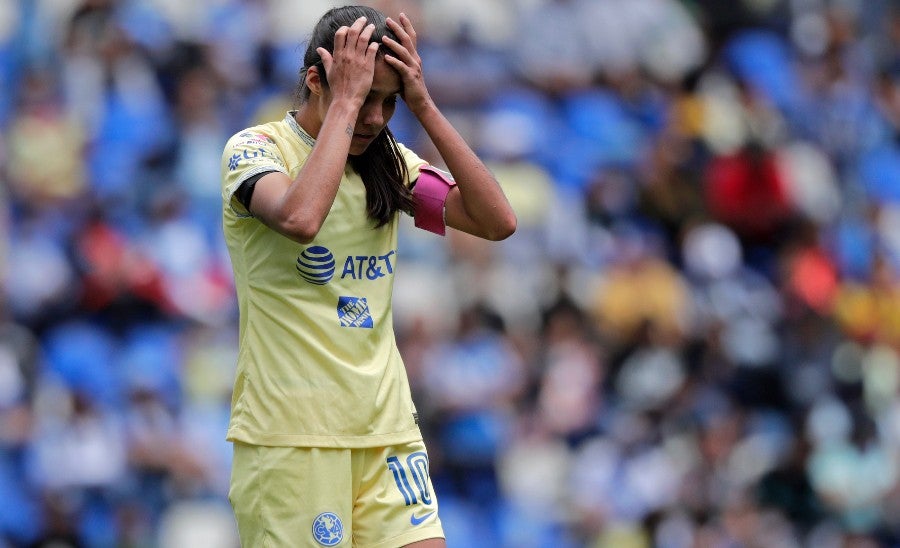 Alison González se lamenta en juego ante La Franja