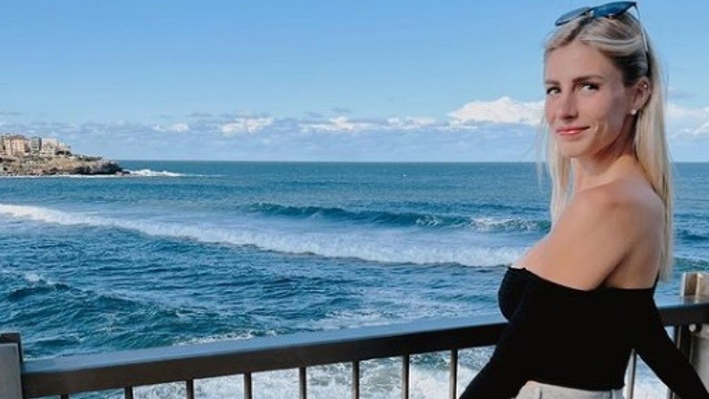 Megan Lucky en Icebergs Bondi Beach