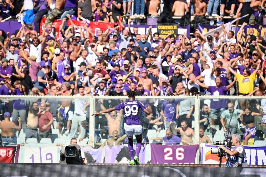 Afición en Fiorentina vs Juventus 