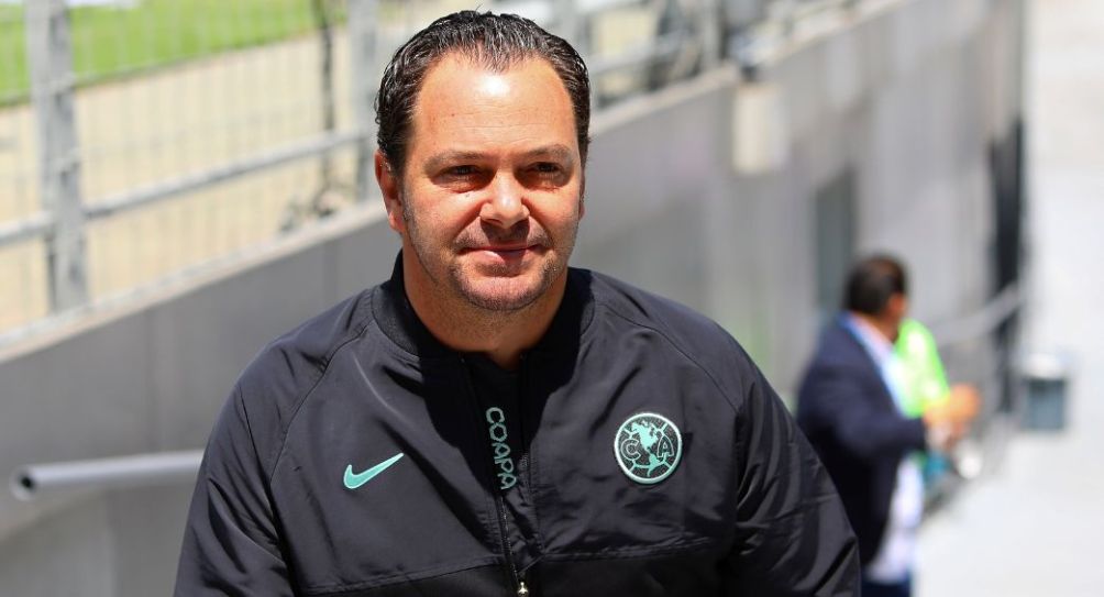 Santiago Baños en el Estadio Azteca