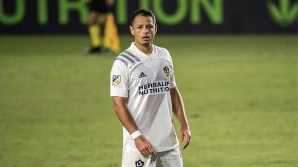 Hernández en un juego con el Galaxy