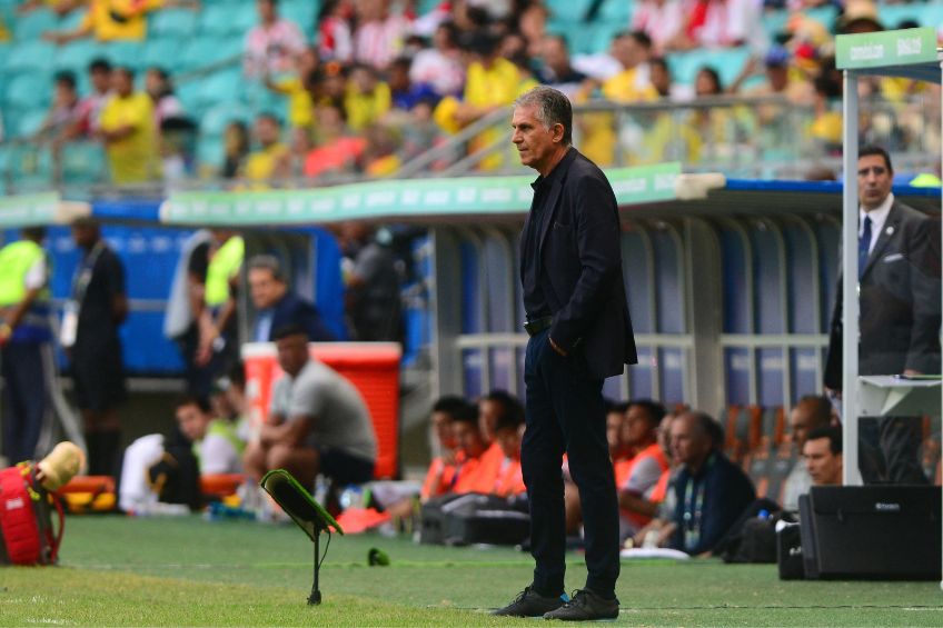 Carlos Queiroz durante un partido de Colombia