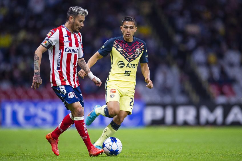 Rubens Sambueza durante un partido del Atlético San Luis