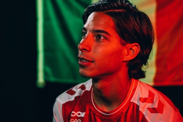 Diego Lainez espera tener minutos en la contienda 