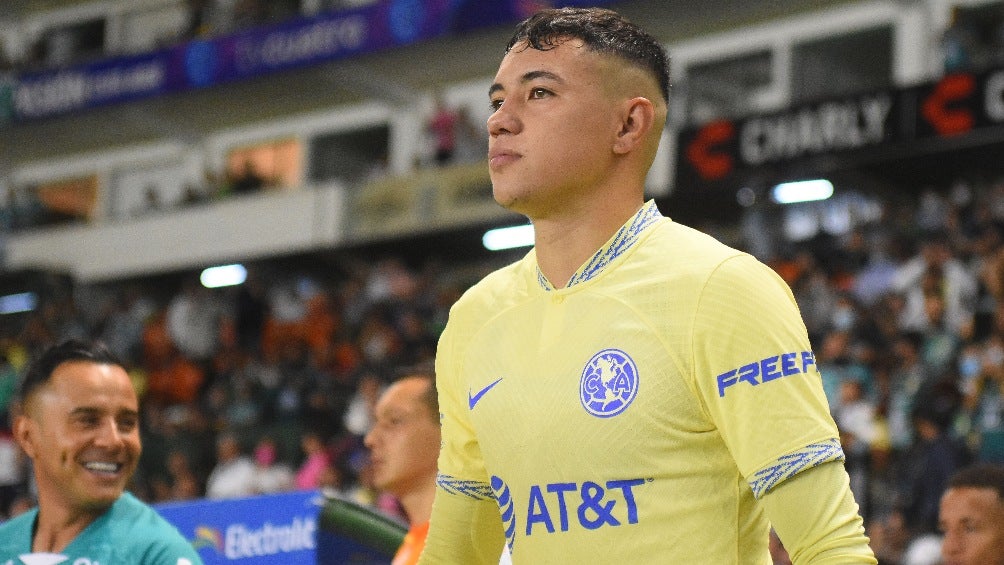 Emilio Lara en un partido de América