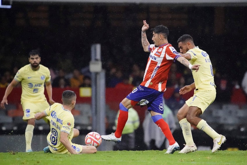 Fidalgo en el partido ante San Luis