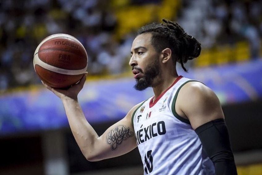 Gabriel Girón durante un partido de México