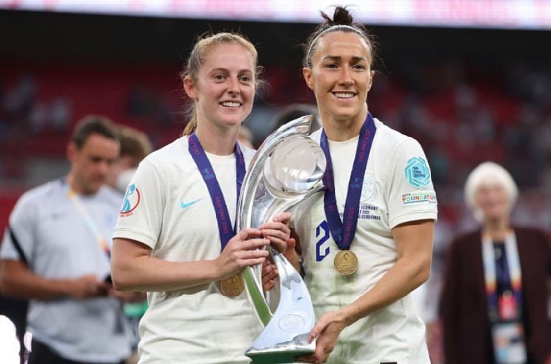 Walsh y Bronze tras ganar la Euro en Wembley 