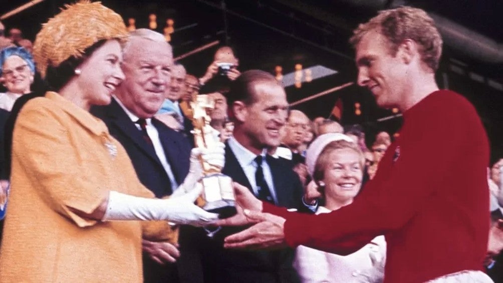 La Reina Isabel II entregó la Copa en el Mundial del 66