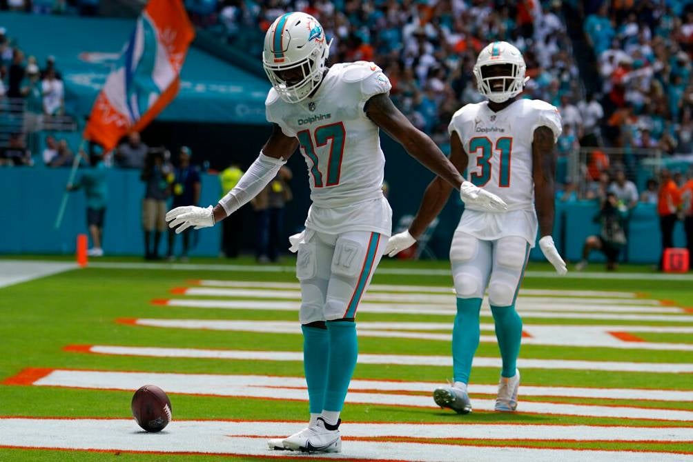 Resumen del partido Patriots 7-20 Dolphins (11 de Sep., 2022